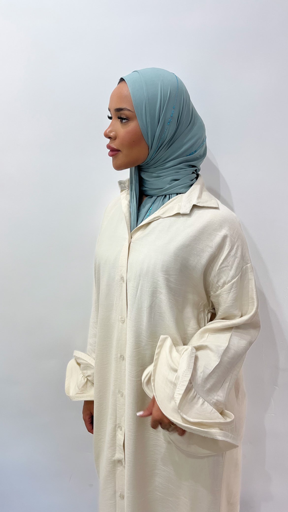 Robe Inaya